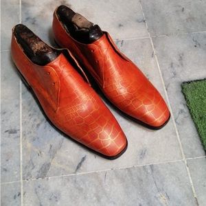 Handcrafted men dress shoes